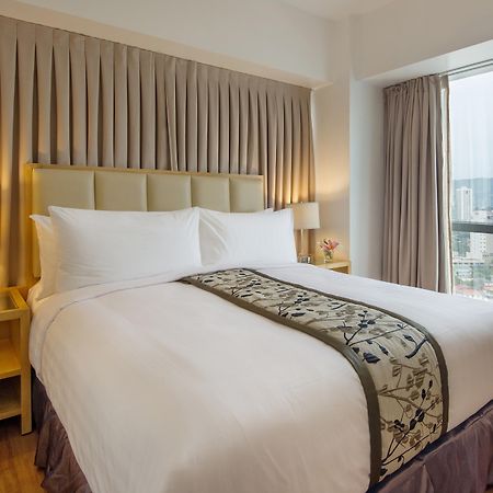 Quest Serviced Residences - Multiple Use Hotel Cebu Extérieur photo