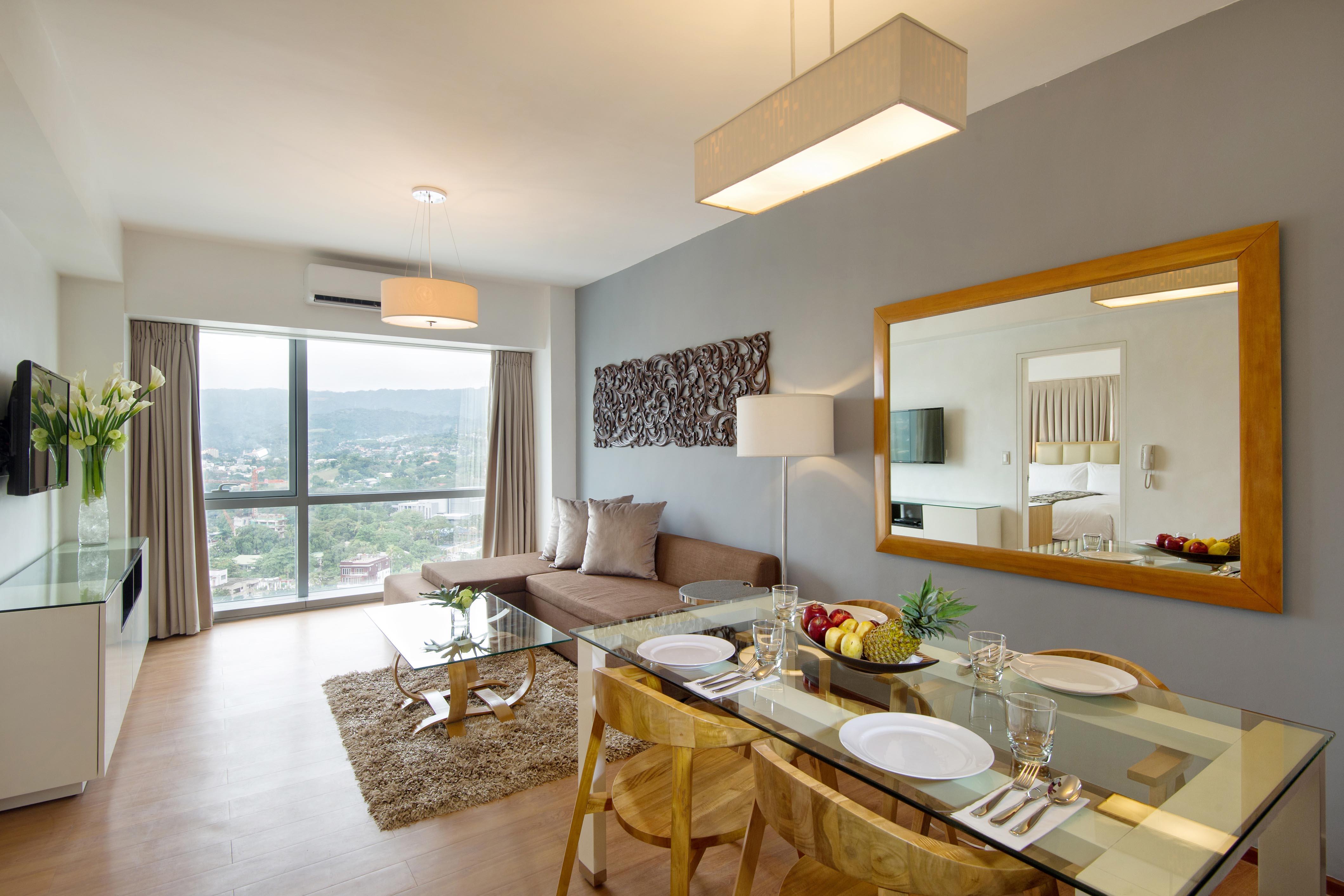 Quest Serviced Residences - Multiple Use Hotel Cebu Extérieur photo